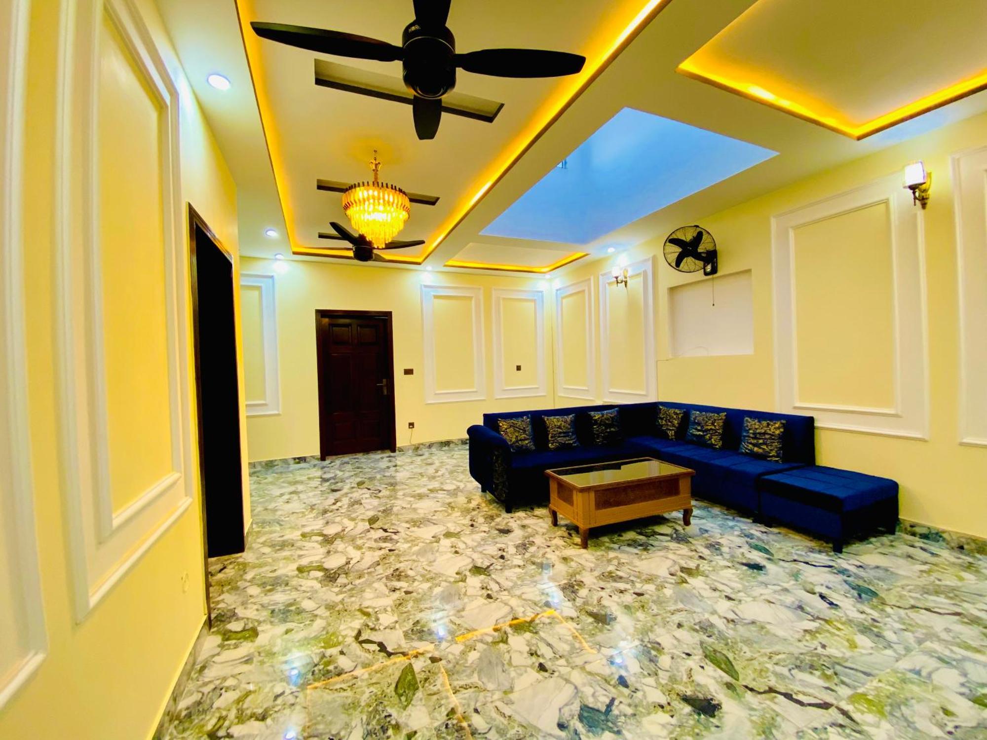 Moonlight Guest House Равалпинди Екстериор снимка