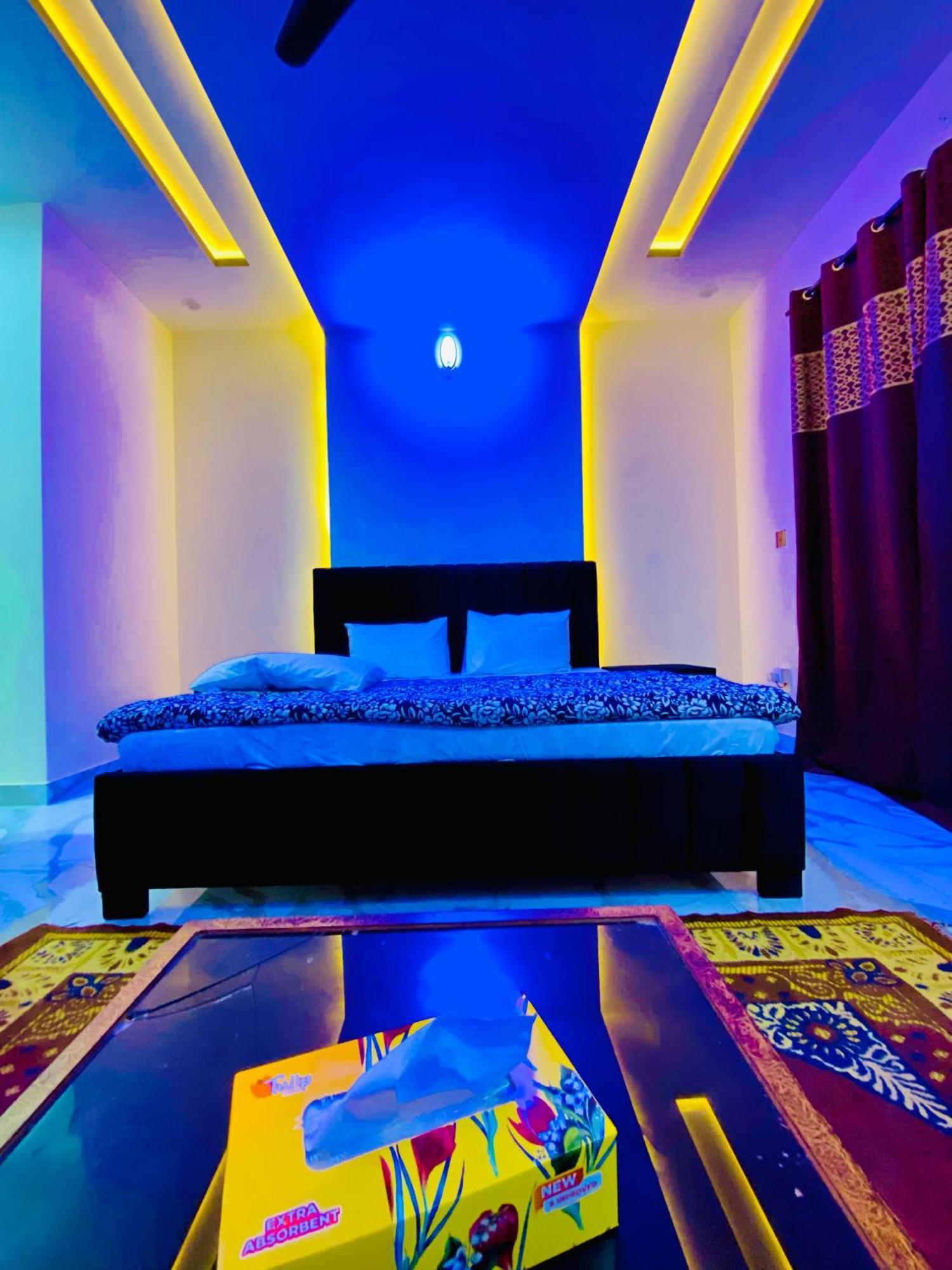 Moonlight Guest House Равалпинди Екстериор снимка