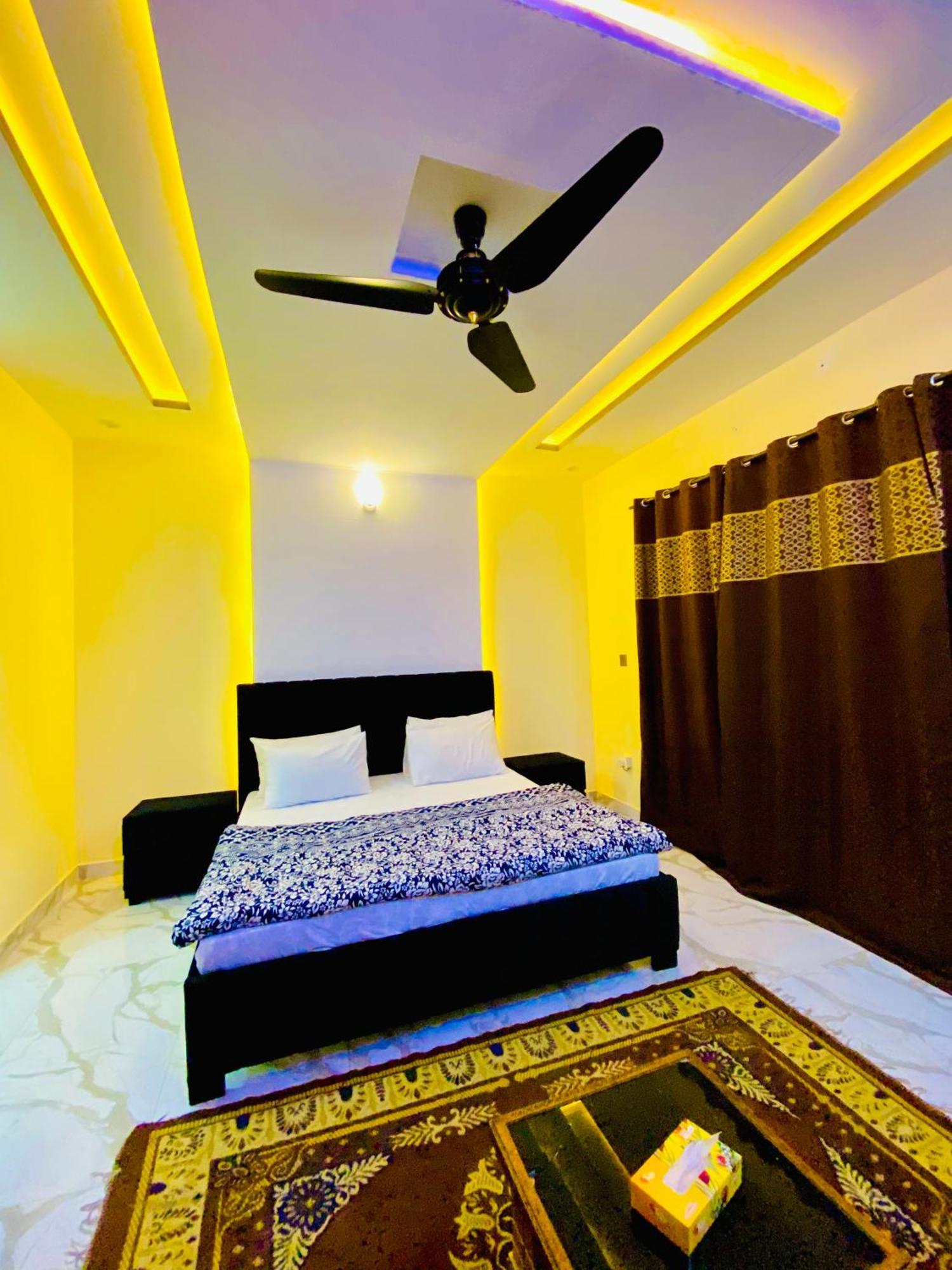 Moonlight Guest House Равалпинди Екстериор снимка