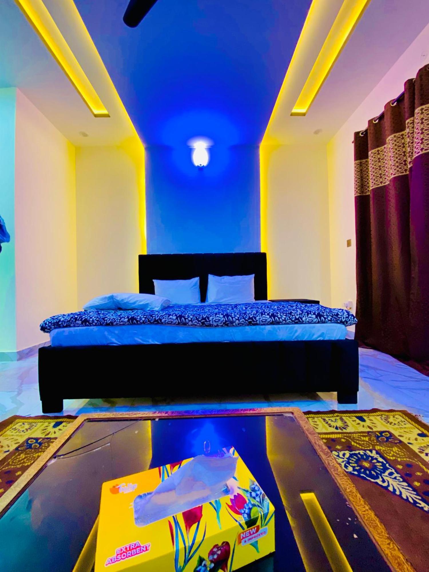 Moonlight Guest House Равалпинди Екстериор снимка