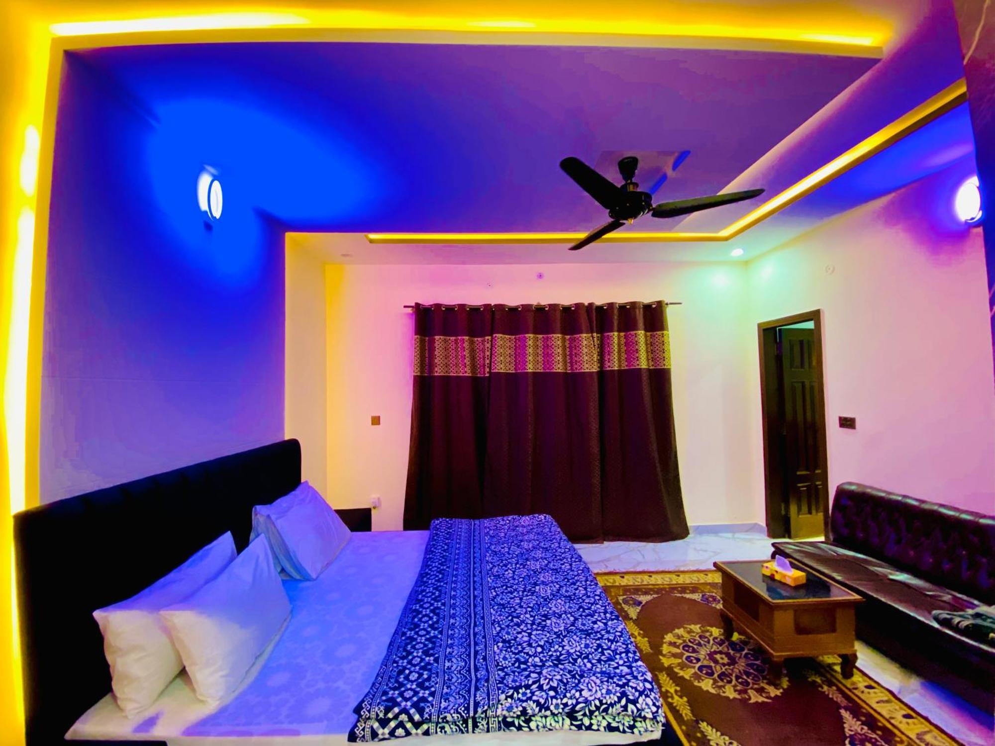 Moonlight Guest House Равалпинди Екстериор снимка