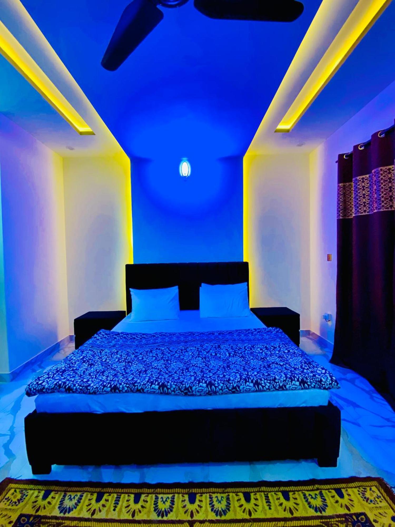 Moonlight Guest House Равалпинди Екстериор снимка