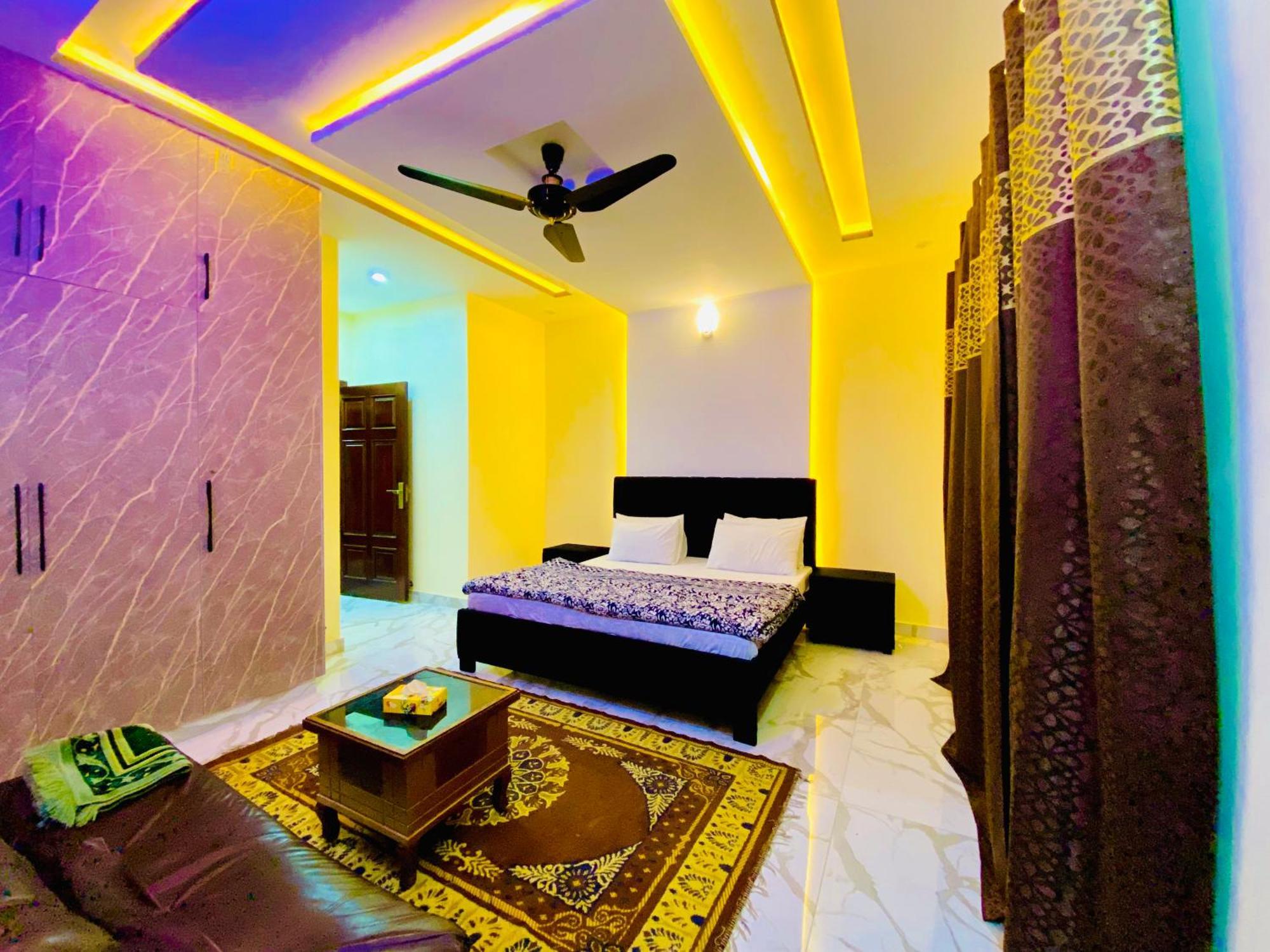 Moonlight Guest House Равалпинди Екстериор снимка