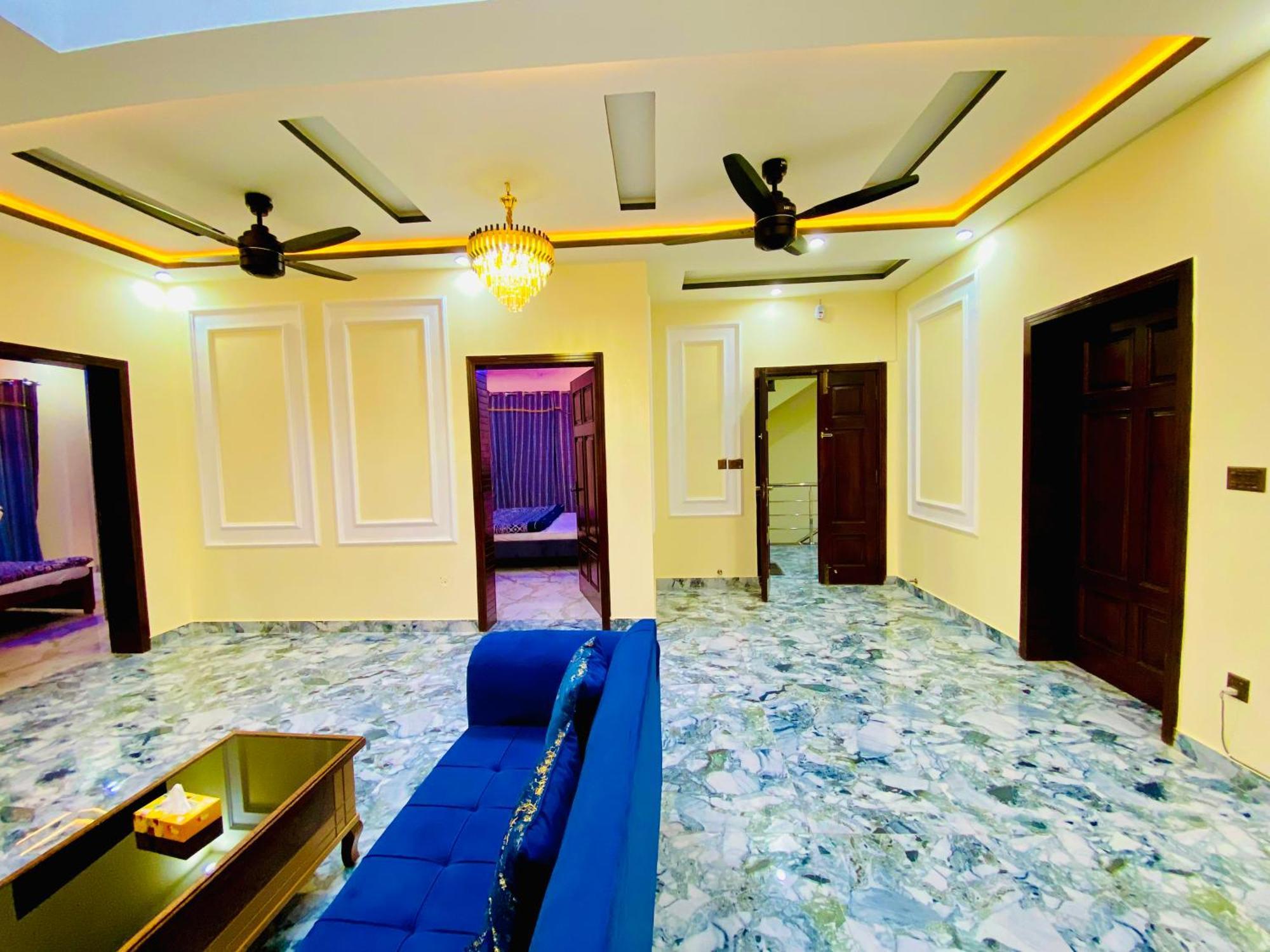 Moonlight Guest House Равалпинди Екстериор снимка