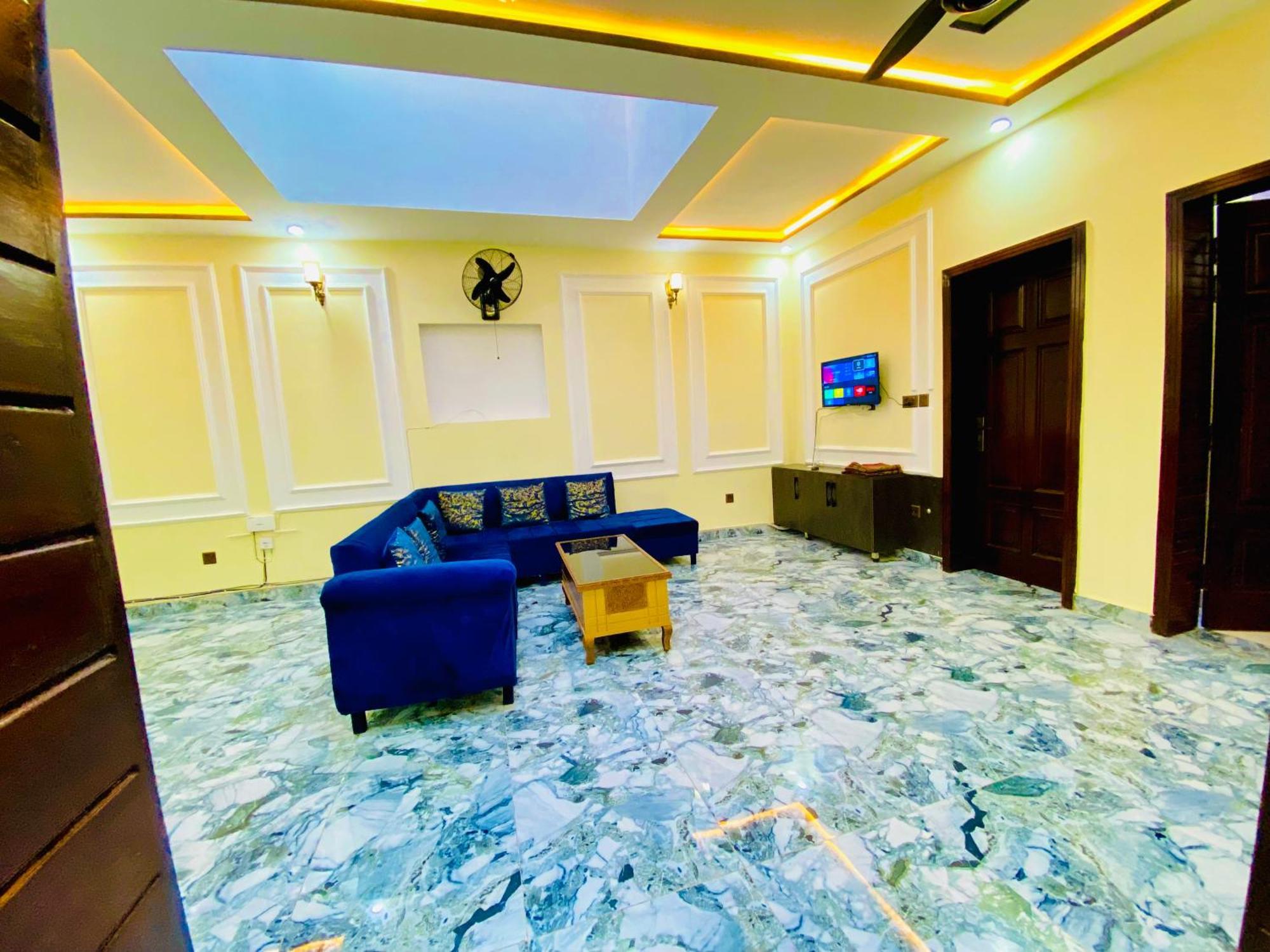 Moonlight Guest House Равалпинди Екстериор снимка
