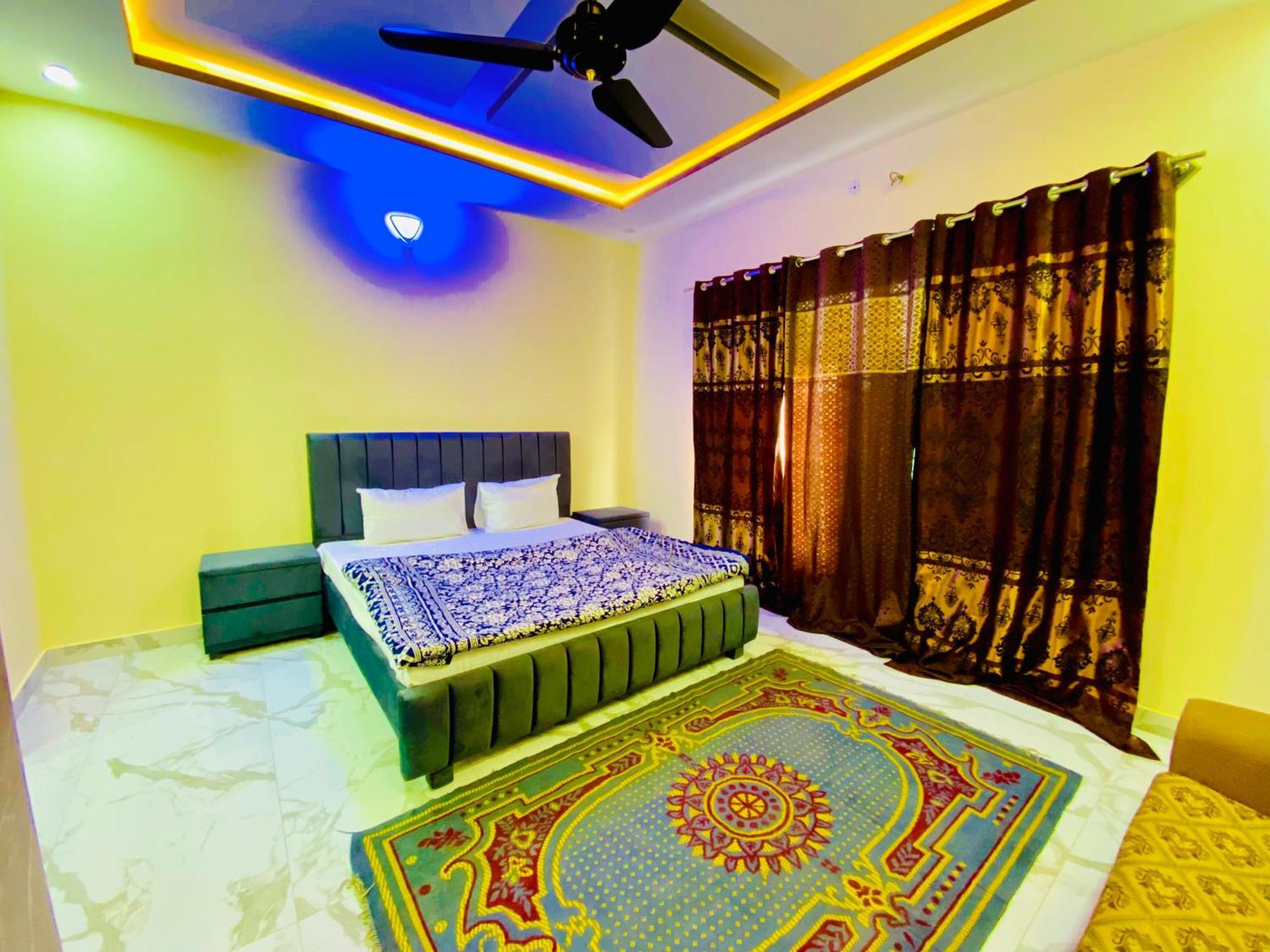 Moonlight Guest House Равалпинди Екстериор снимка