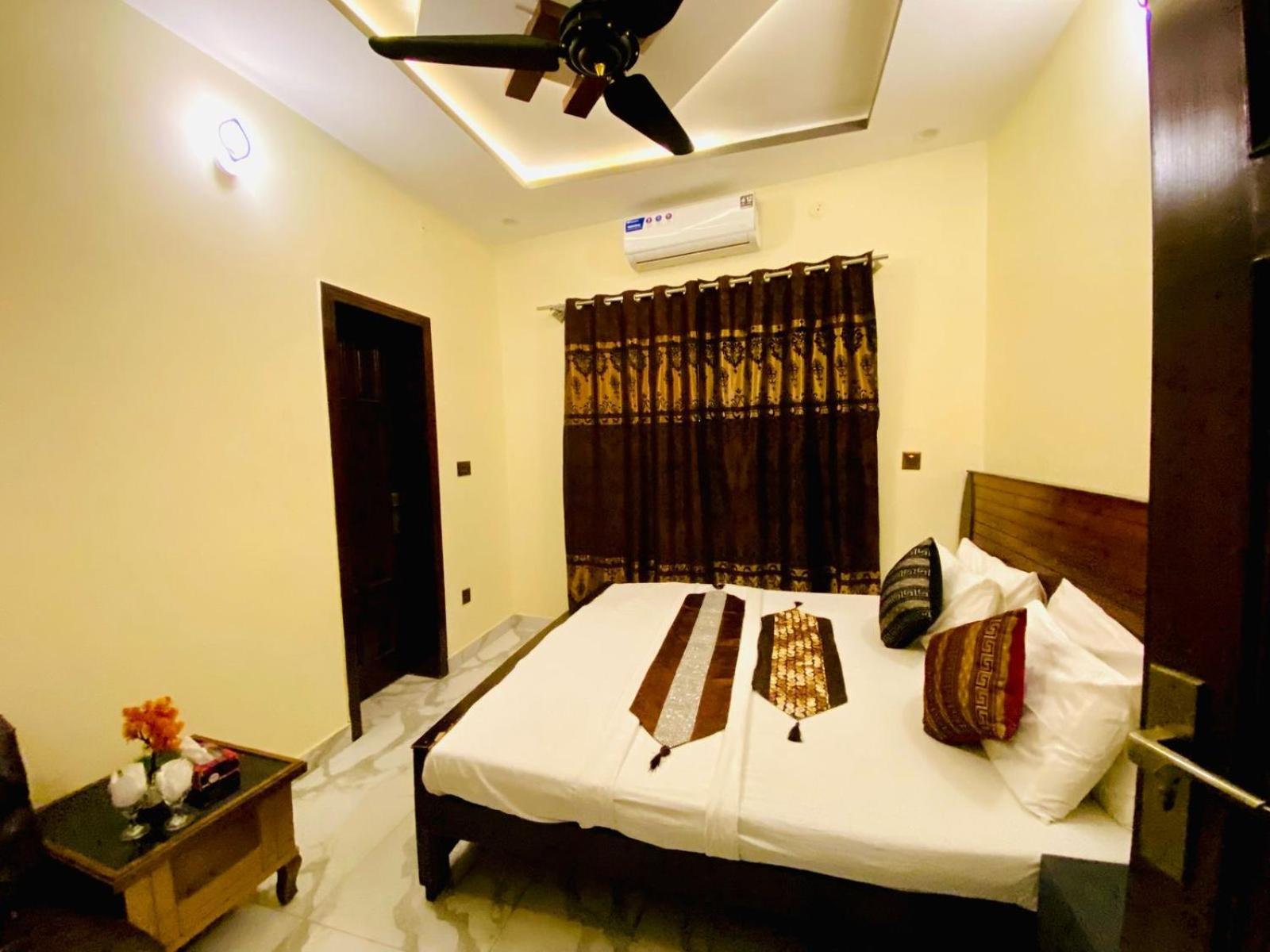 Moonlight Guest House Равалпинди Екстериор снимка