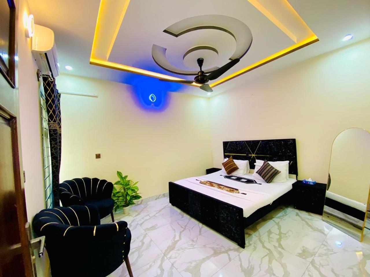 Moonlight Guest House Равалпинди Екстериор снимка